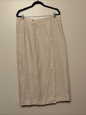 Vintage Talbots Beige Embroidered Wrap Skirt. Size 12